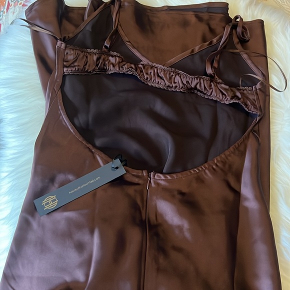 NWT HOUSE OF HARLOW 1960 Satin effect BROWN BURGUNDY DRESS. Sz S - Picture 6 of 16